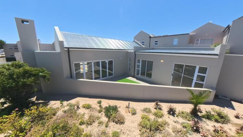 2 Bedroom Property for Sale in Villa Diamante Western Cape